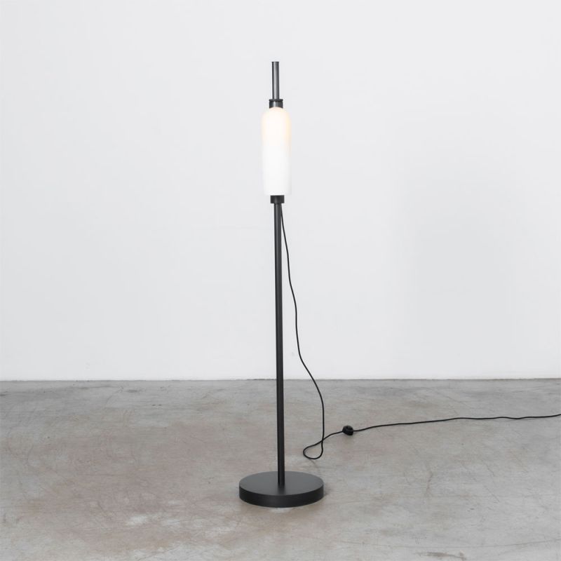 Schwung Odyssey 1 Black Gunmetal Floor Lamp